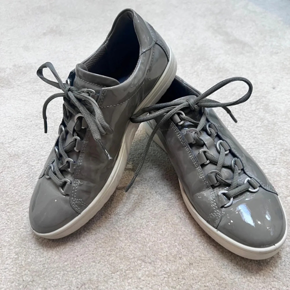 Ecco Fara Sneaker Grey Patent Leather, 37 / 6.5, travel, walking, sophisticated - Picture 4 of 8
